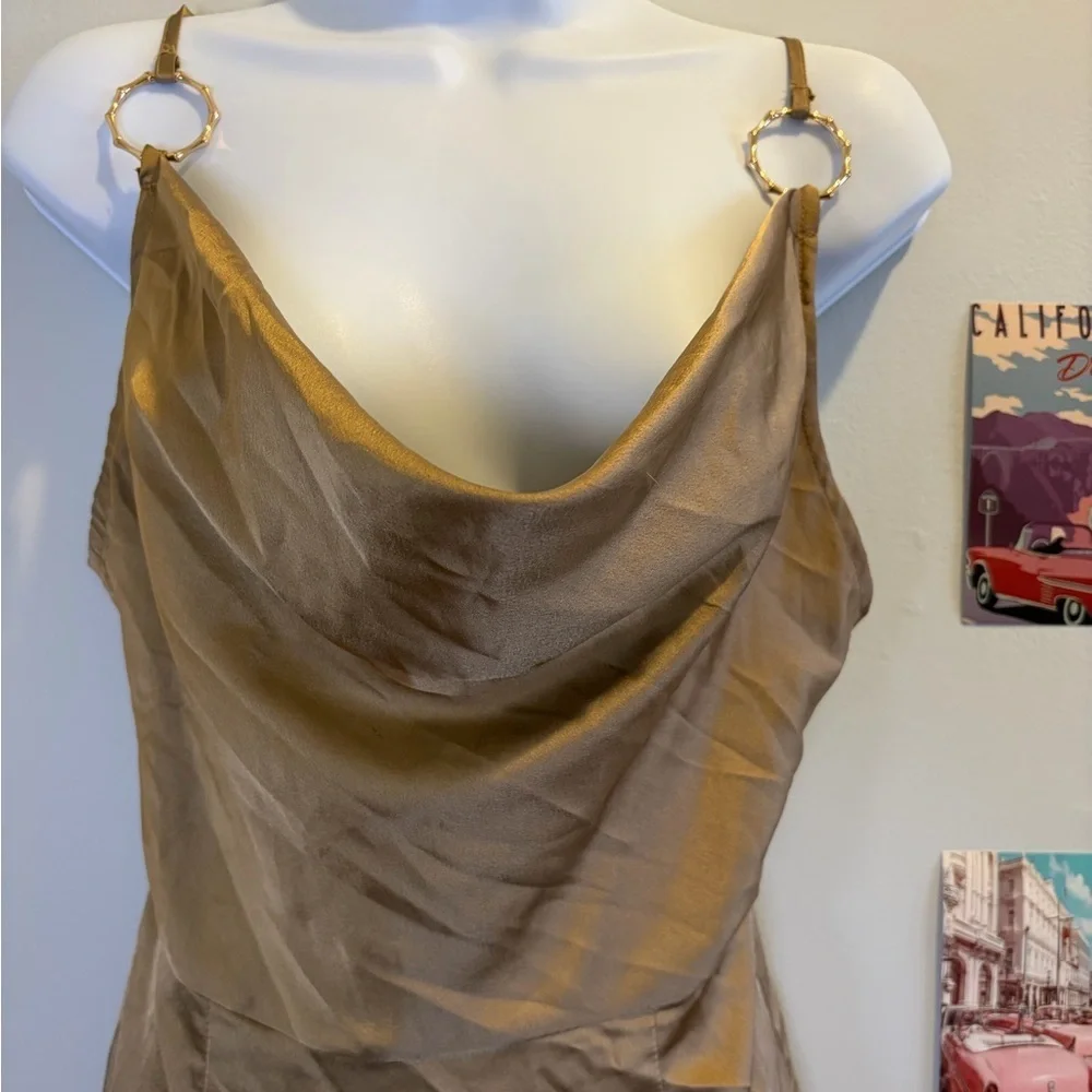 PrettyLittleThing Gold Backless Dress - Picture 3 of 4